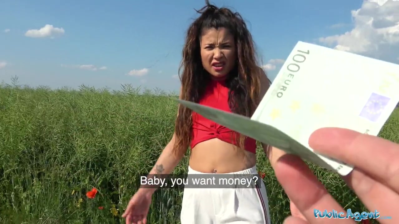 Sex Mojery - Spanish slut has outdoors sex in exchange for money ...
